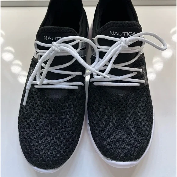 Nautica Women Sneaker Lace-Up Jogger Running Shoe, Black & White Silver, 7.5 - Picture 6 of 10